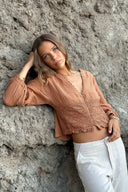 SEASHELL BLOUSE - ARCILLA